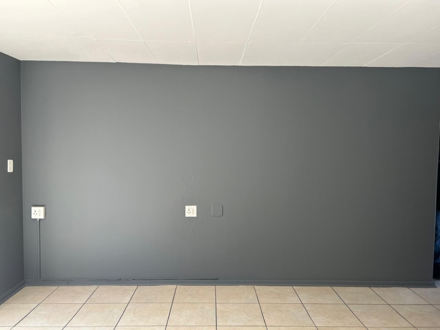 1 Bedroom Property for Sale in Potchefstroom North West